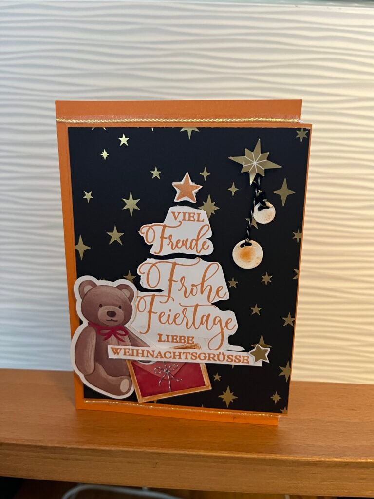 Klappkarte Weihnachten Teddy unter dem Christbaum modern